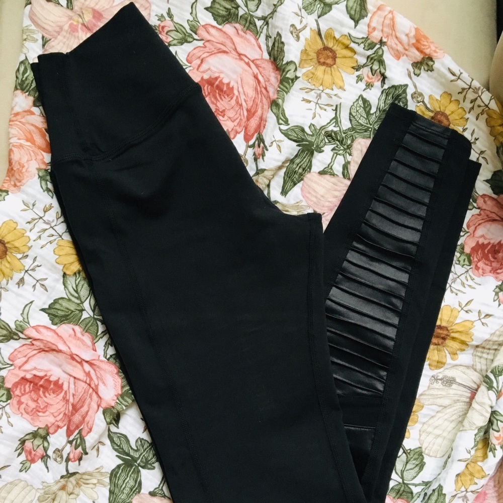 Alo Moto High-Waist Leggings Black Medium